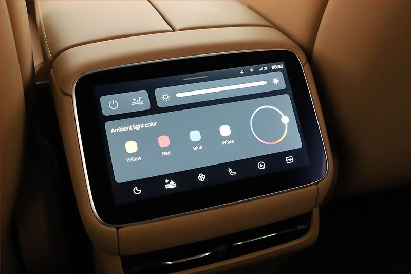 Rising Auto F7 (2025) 77 kWh RWD, SoH 100% - fotka 27 z 31