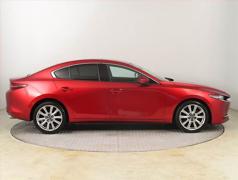 Mazda 3 (2021) 2.0 e-Skyactiv X, Navi - fotka 6 z 23