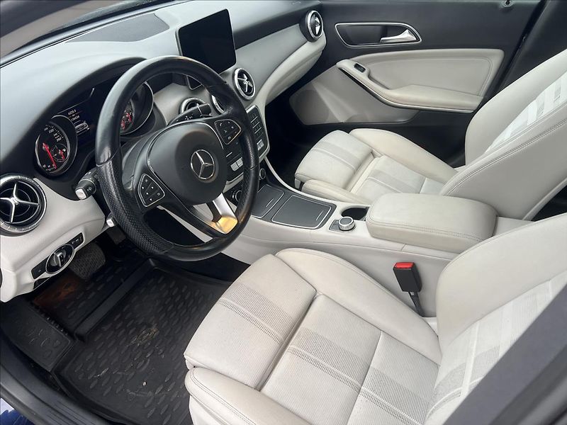 Mercedes-Benz CLA 2,2 d Shooting brake,Automat - fotka 10 z 26