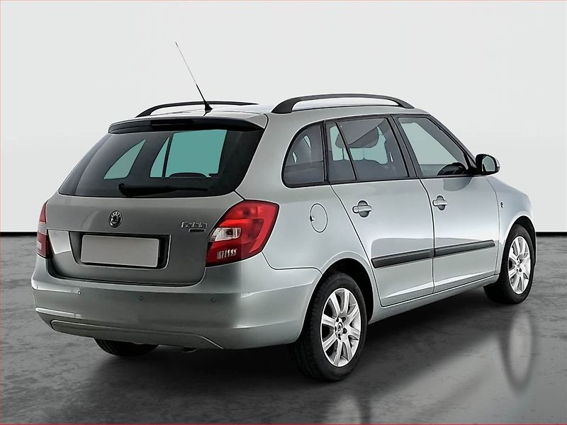 Škoda Fabia (2011) Elegance 1.2 TSI, Serv.kniha - fotka 5 z 16