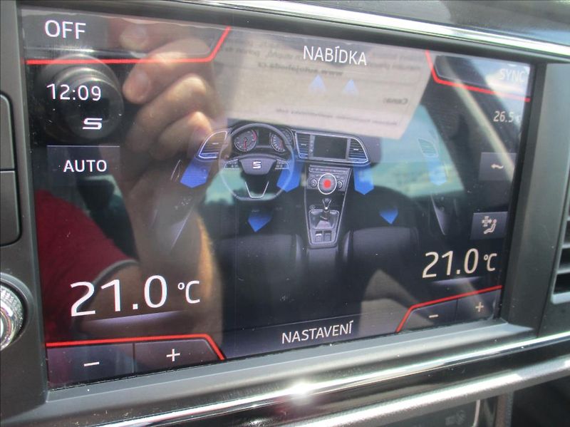 Seat Leon 1,5 TSI FR, digiklima,servis, - fotka 23 z 50