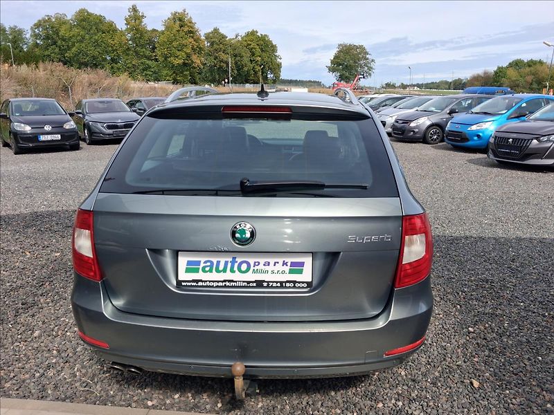 Škoda Superb 2,0 4x4, tažné, el.kufr, CZ - fotka 6 z 15