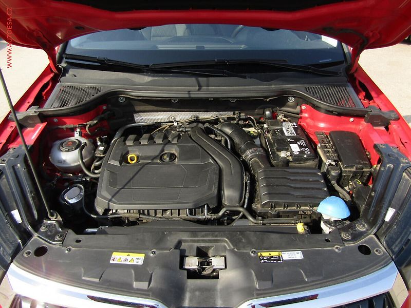 Škoda Karoq (2022) 1.5 TSi, 1.maj,ČR, DSG, navi - fotka 23 z 23