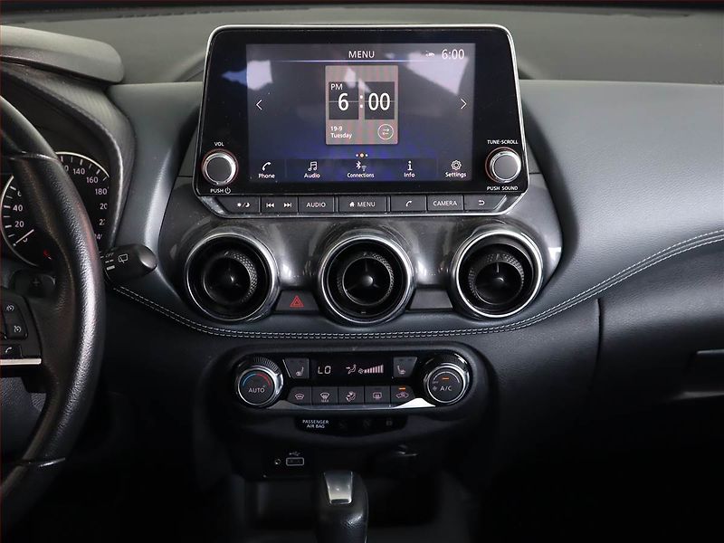 Nissan Juke (2021) Tekna 1.0 DIG-T, Automat - fotka 12 z 23