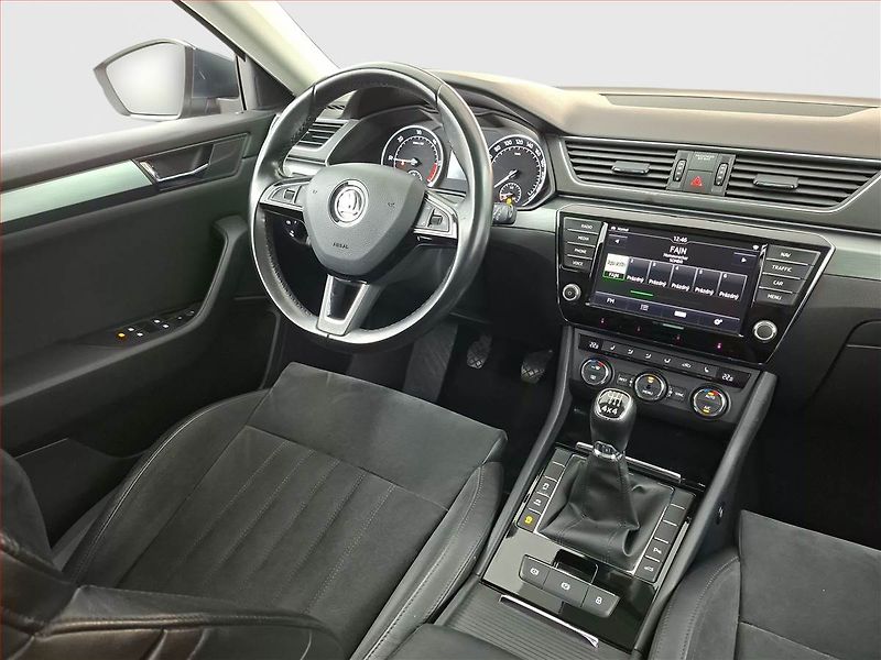 Škoda Superb (2015) 2.0 TDI 4x4, 4X4, Kůže, Navi - fotka 7 z 24