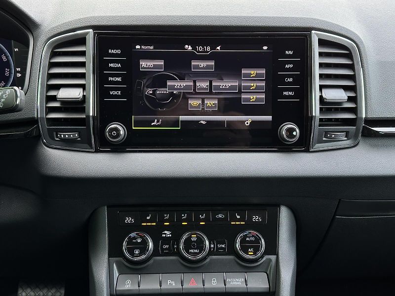Škoda Karoq 2.0TDi 4x4 DSG 150PS TOP & Sel - fotka 27 z 49