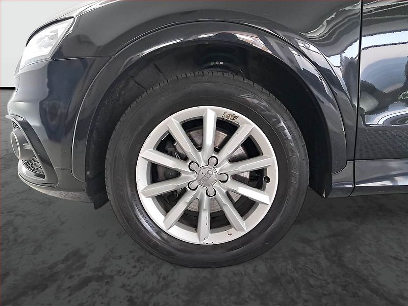 Audi Q3 (2013) 2.0 TDI, 4X4, Automat, Kůže - fotka 15 z 21