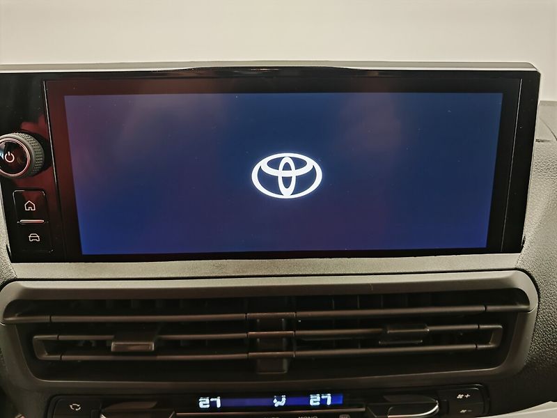 Toyota ProAce Panel Van L1 - 2.0L Diesel 144 - fotka 18 z 22