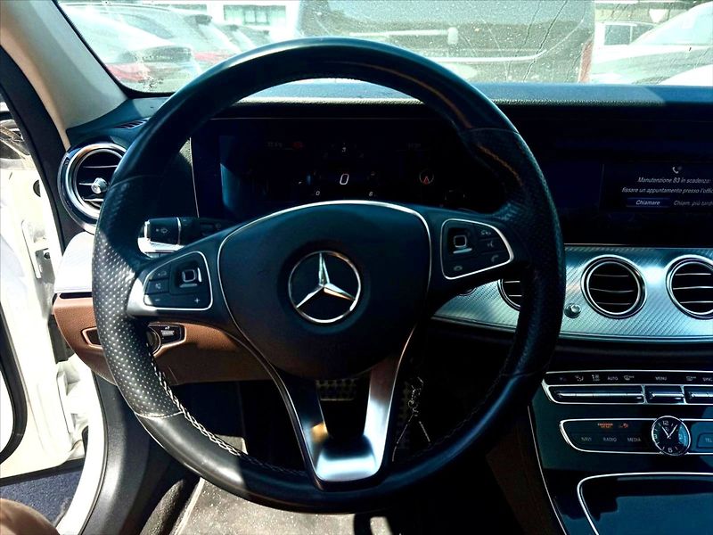 Mercedes-Benz Třídy E 2,0 4Matic Auto All-Terrain od - fotka 18 z 25