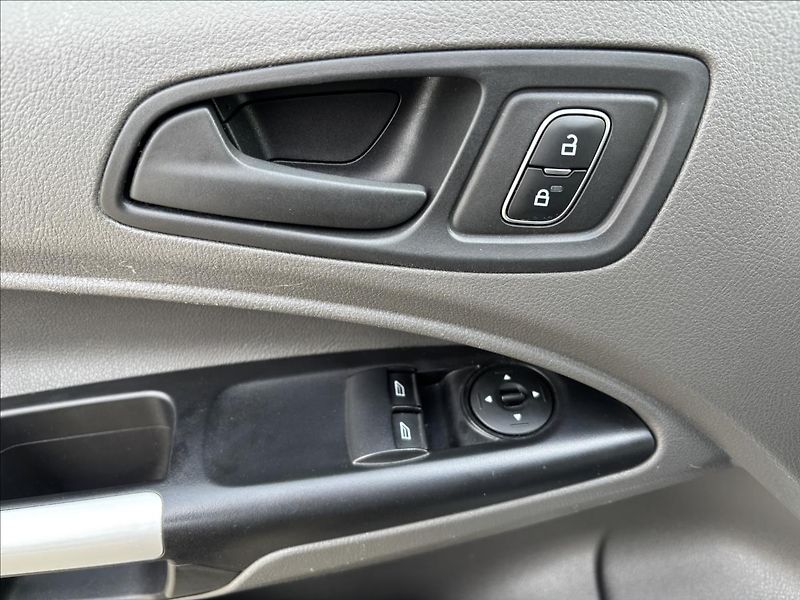 Ford Transit Connect 1,5 EcoBlue Trend 74kW - fotka 20 z 30