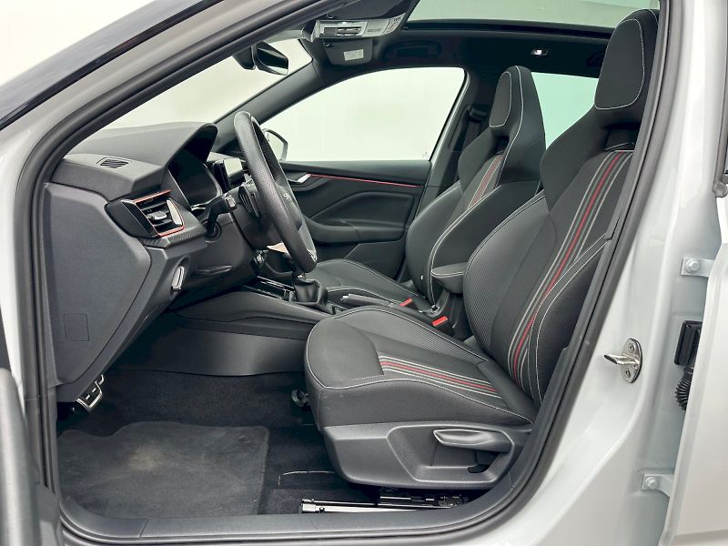 Škoda Kamiq (2025) 1,0 TSI / 85 KW / DSG / Monte - fotka 6 z 30