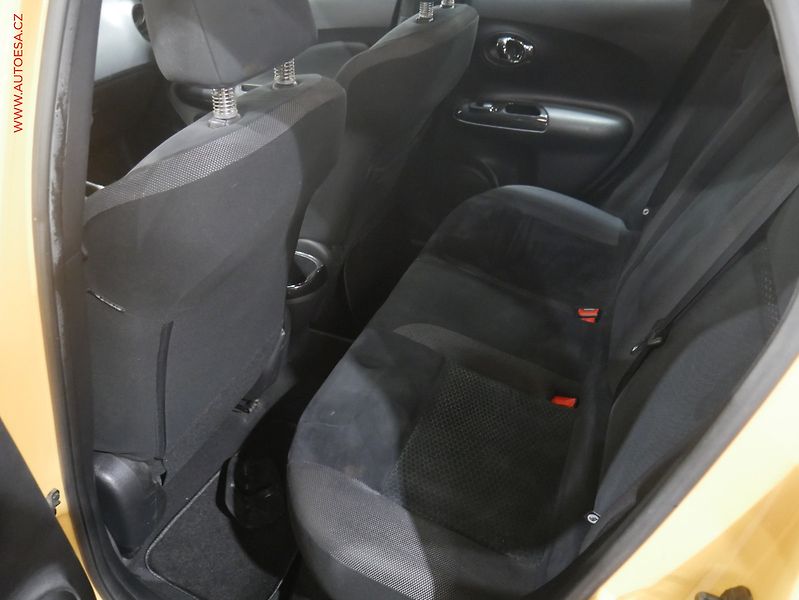 Nissan Juke (2015) 1.2i, 2.maj,ČR, Navi - fotka 11 z 16
