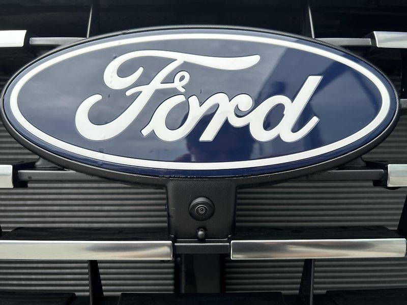 Ford Tourneo Custom Titanium L2 2.0 EcoBlue 110 kW - fotka 5 z 36