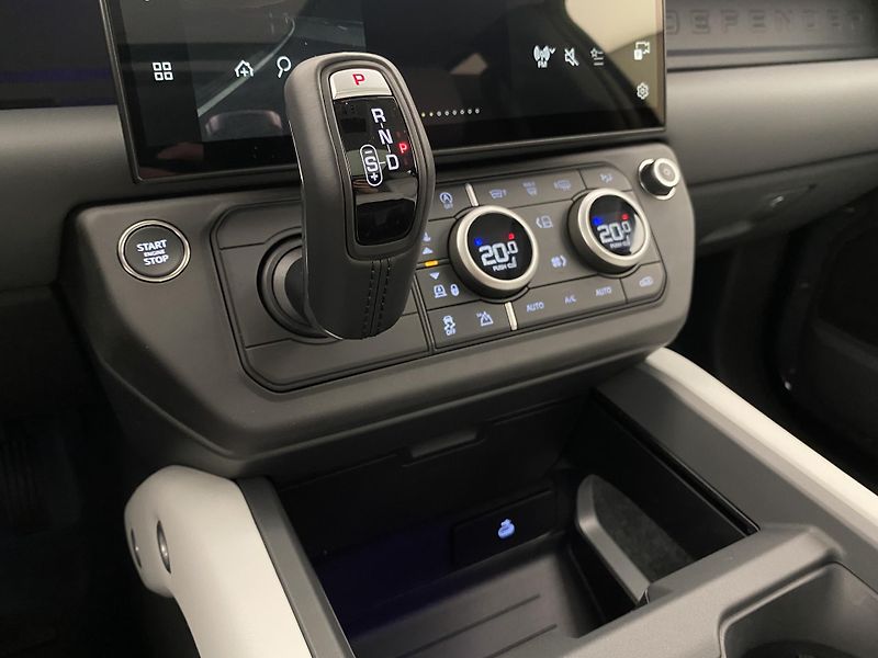 Land Rover Defender (2026) 110 D350 X-Dynamic REZERVACE - fotka 32 z 60