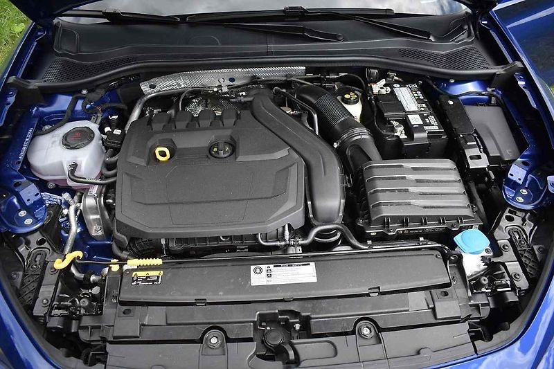 Nový Seat Leon jsme vzali i na silničky v okolí hradu Krakovec