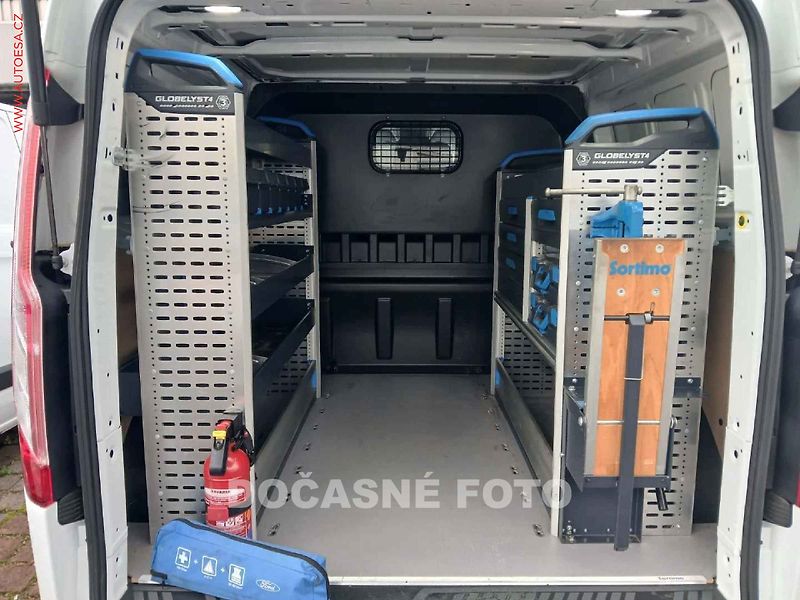 Ford Transit Custom (2022) 2.0TDCi L2 6míst DÍLNA - fotka 7 z 8