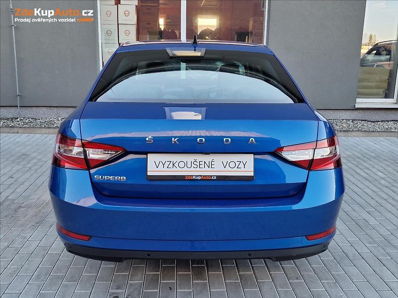 Škoda Superb 2.0TDI DSG Style,ČR,1.Majitel - fotka 9 z 50