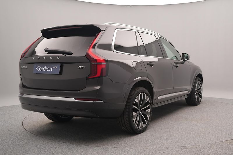 Volvo XC90 (2026) B5 AWD AUT BRIGHT ULTRA 7 míst - fotka 11 z 28