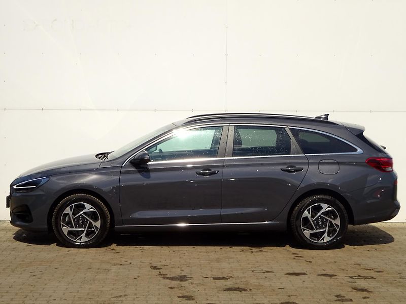 Hyundai i30 1.5 T-GDi 103kW DCT Style - fotka 8 z 20