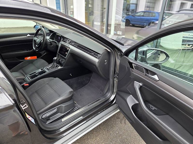 Volkswagen Passat Variant (2019) Passat Alltrack 2.0 BiTDI - fotka 47 z 50