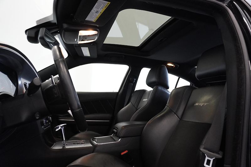 Dodge Charger 6.4 HEMI SRT 8 AUTOMAT - fotka 35 z 39