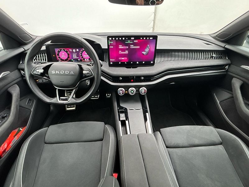 Škoda Superb Sportline 4x4 DSG - fotka 5 z 29