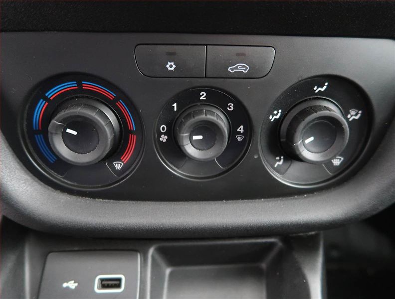 Fiat Dobló (2021) 1.6 MultiJet, DPH - fotka 13 z 16