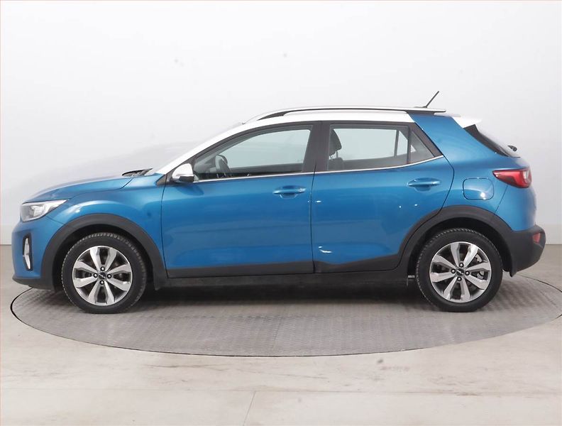 Kia Stonic (2023) Exclusive 1.0 T-GDI, EXCLUSIVE - fotka 3 z 15