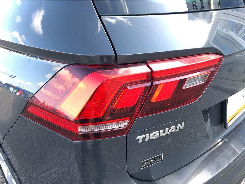 Volkswagen Tiguan 2,0 TDI - fotka 25 z 27