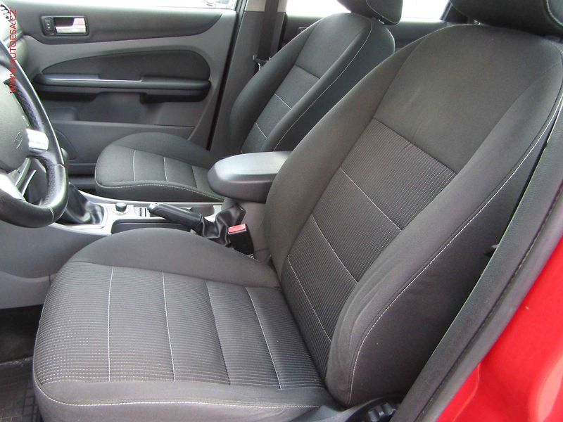 Ford Focus (2008) 1.6 TDCi, servis.kniha - fotka 9 z 20