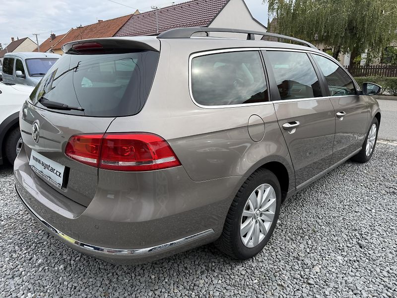 Volkswagen Passat 1.4 TSI ALU VYHR.PR SKLO. - fotka 5 z 11