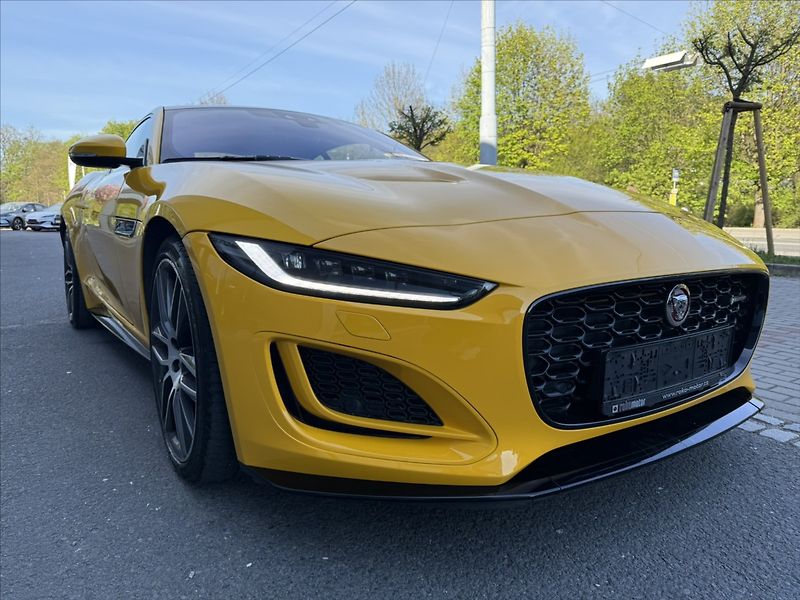 Jaguar F-Type 5,0 R-DYNAMIC P450 RWD - fotka 5 z 19
