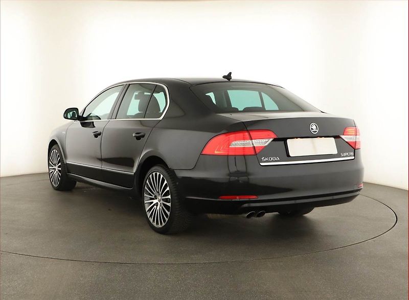 Škoda Superb (2014) Laurin&Klement 2.0 TDI, 4X4 - fotka 4 z 17