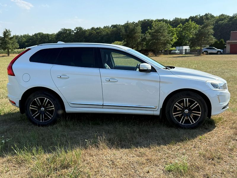 Volvo XC60 (2014) - fotka 4 z 12