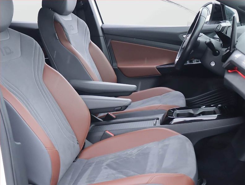 Volkswagen ID.4 (2020) Pro Perf. (82 kWh), SoH 79% - fotka 9 z 21
