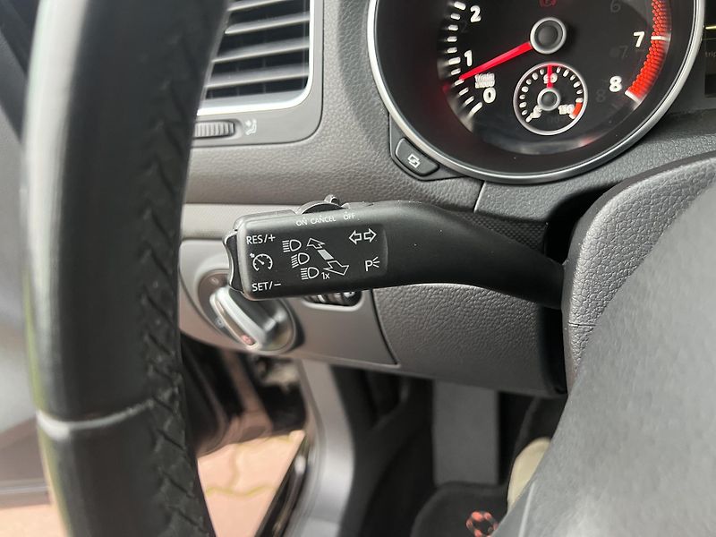 Volkswagen Golf 1.2TSI 77KW,ALU,DIGIKLIMA,ESP - fotka 35 z 41
