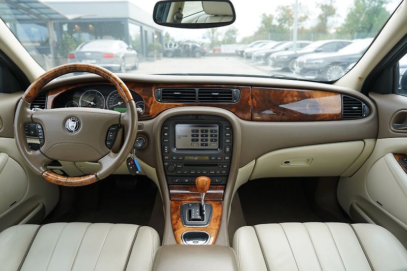 Jaguar S-Type 2.7 D/V6/automat/kůže/šíbr - fotka 24 z 34