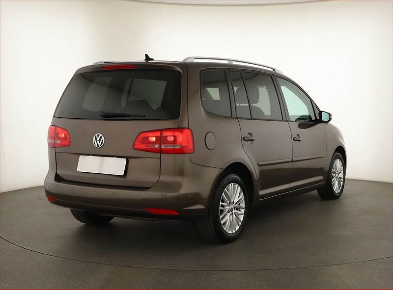 Volkswagen Touran (2015) 1.4 TSI, Serv.kniha, Navi - fotka 5 z 14