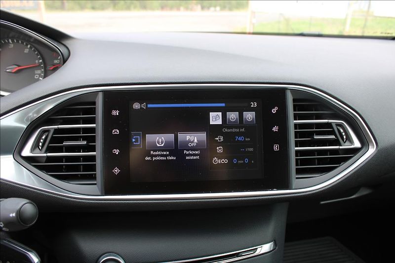 Peugeot 308 1,6 HDi  1.maj.,ČR,73.469km - fotka 20 z 24