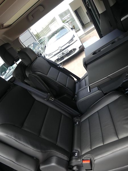 Citroën SpaceTourer (2026) SHINE L3 2.2 BHDi 180 VIP pack - fotka 12 z 34