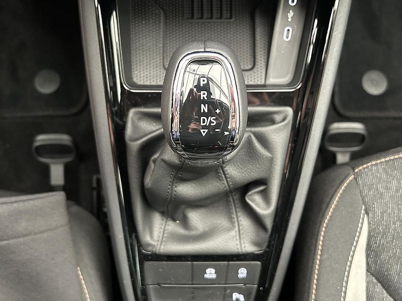 Škoda Scala 1.0 TSI Top selection - fotka 22 z 28
