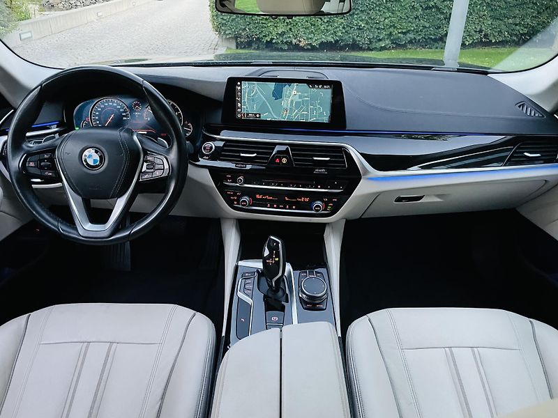 BMW Řada 5 520D AUT KAMERA SERVISKA - fotka 24 z 48