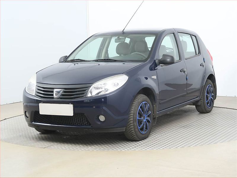 Dacia Sandero (2012) 1.2 16V, po STK, Tažné - fotka 2 z 13
