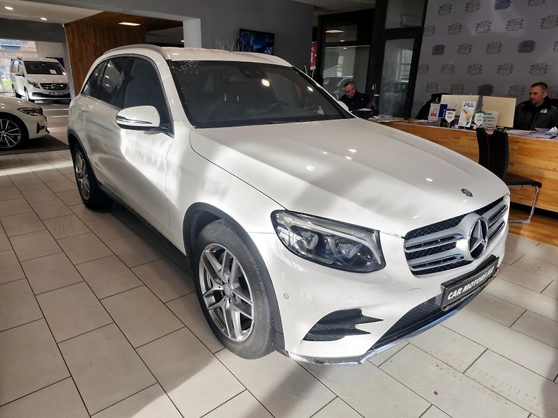 Mercedes-Benz GLC 220d 4M AMG Burmester tažné - fotka 3 z 17
