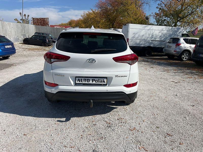 Hyundai Tucson 1,7 CRdi - fotka 13 z 15