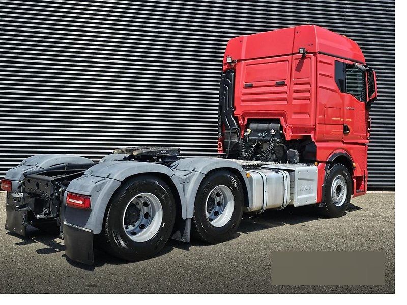 MAN TGX (2022) 33.580 BL 6x4 tahač 120t  - fotka 2 z 22