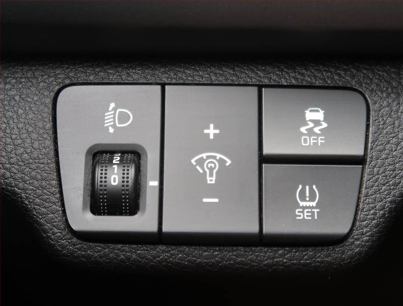 Kia Rio (2017) 1.25 CVVT, ČR,1.maj - fotka 17 z 17