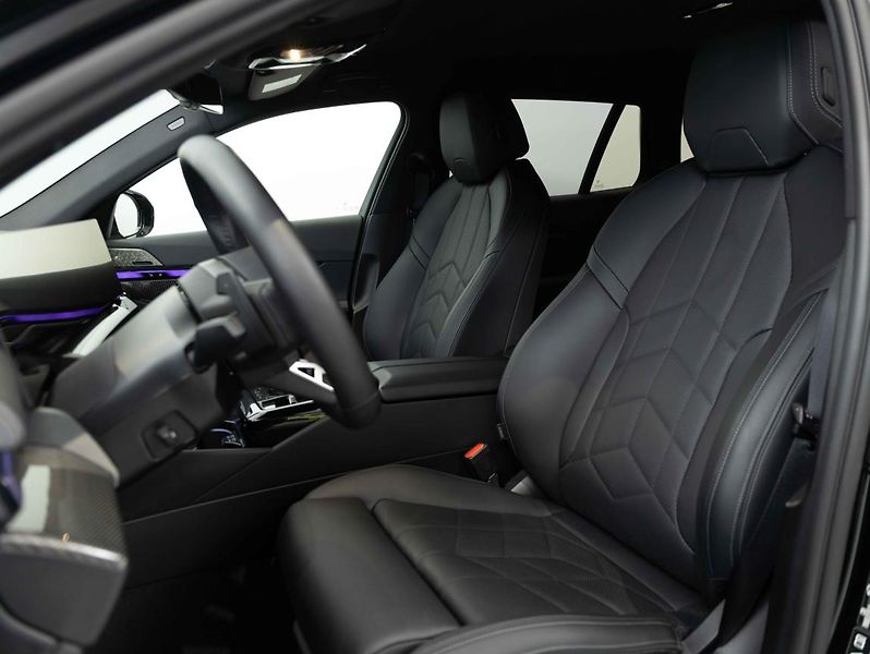 BMW Řada 5 540d xDrive Touring - fotka 19 z 22