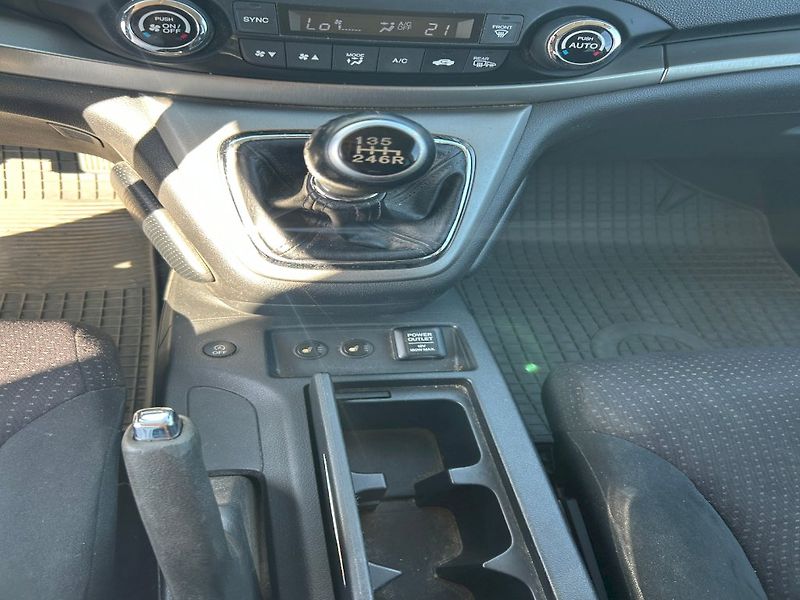 Honda CR-V (2013) 2,2 DTEC ELEGANCE 4WD - fotka 21 z 25