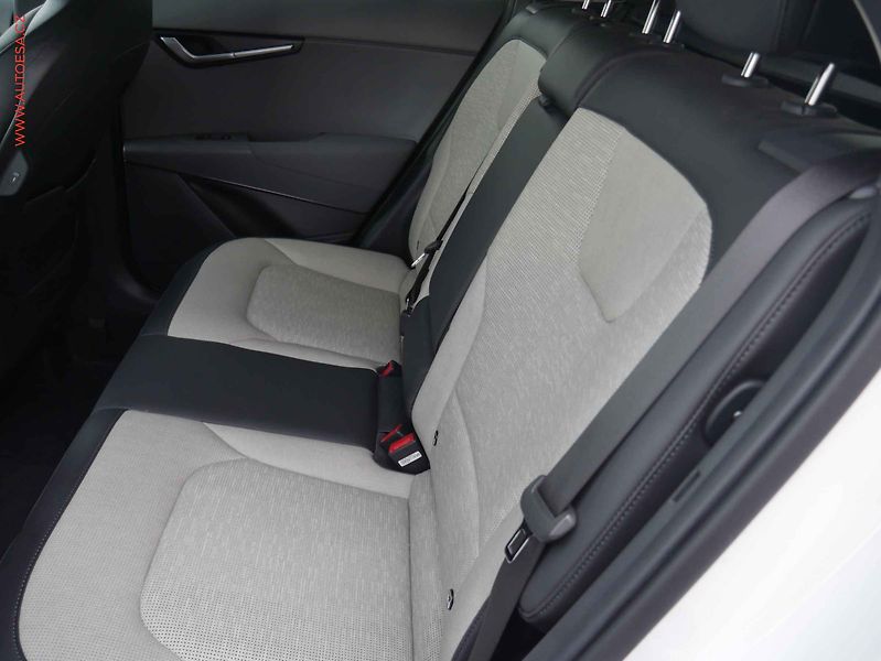 Kia Niro (2022) 1.6 GDi HEV, ČR, AT, LED - fotka 10 z 24